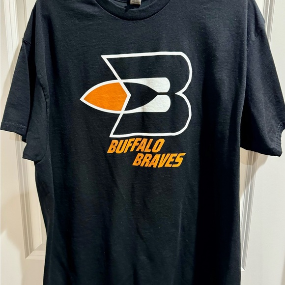 Retro Men’s Buffalo Braves Basketball short sleeve t-shirt Size XL, brand new! - Picture 3 of 4